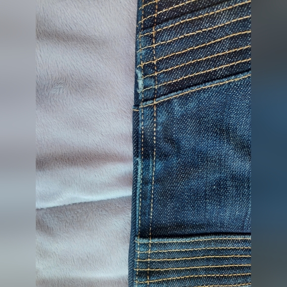 Stylish low west jeans by ELISABETTA FRANCHI. - Picture 8 of 9